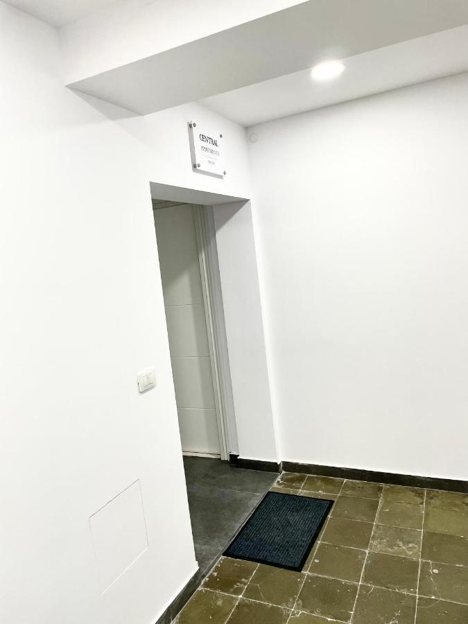 Central Studio Apartment 1, Тирана Екстериор снимка