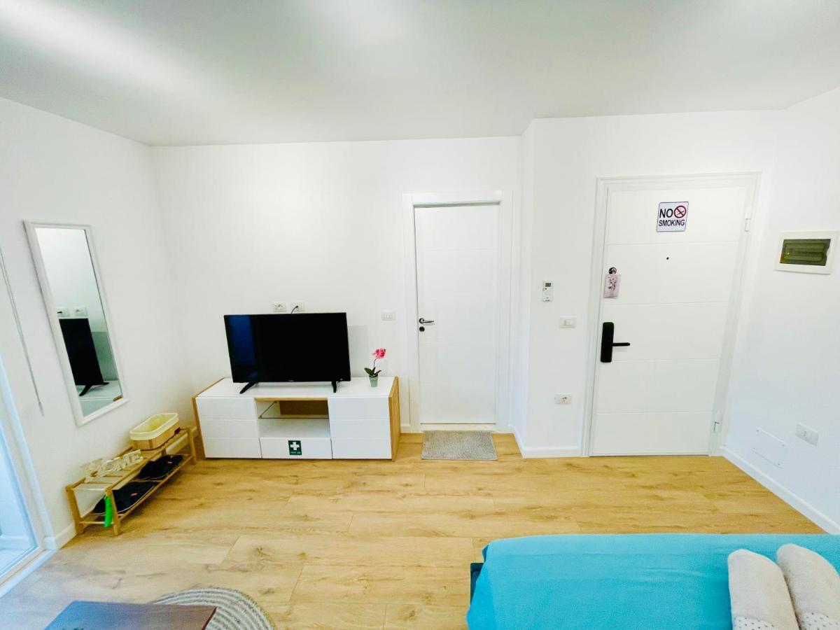 Central Studio Apartment 1, Тирана Екстериор снимка