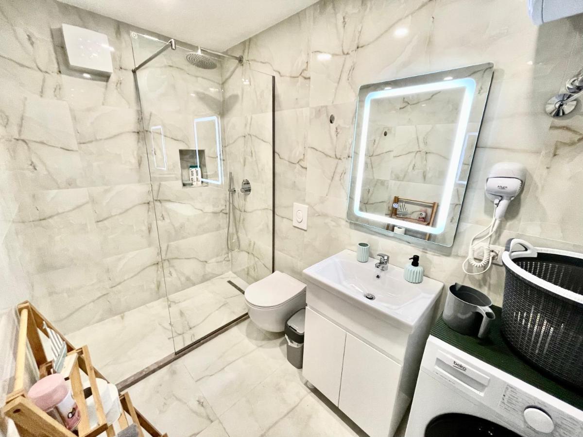 Central Studio Apartment 1, Тирана Екстериор снимка